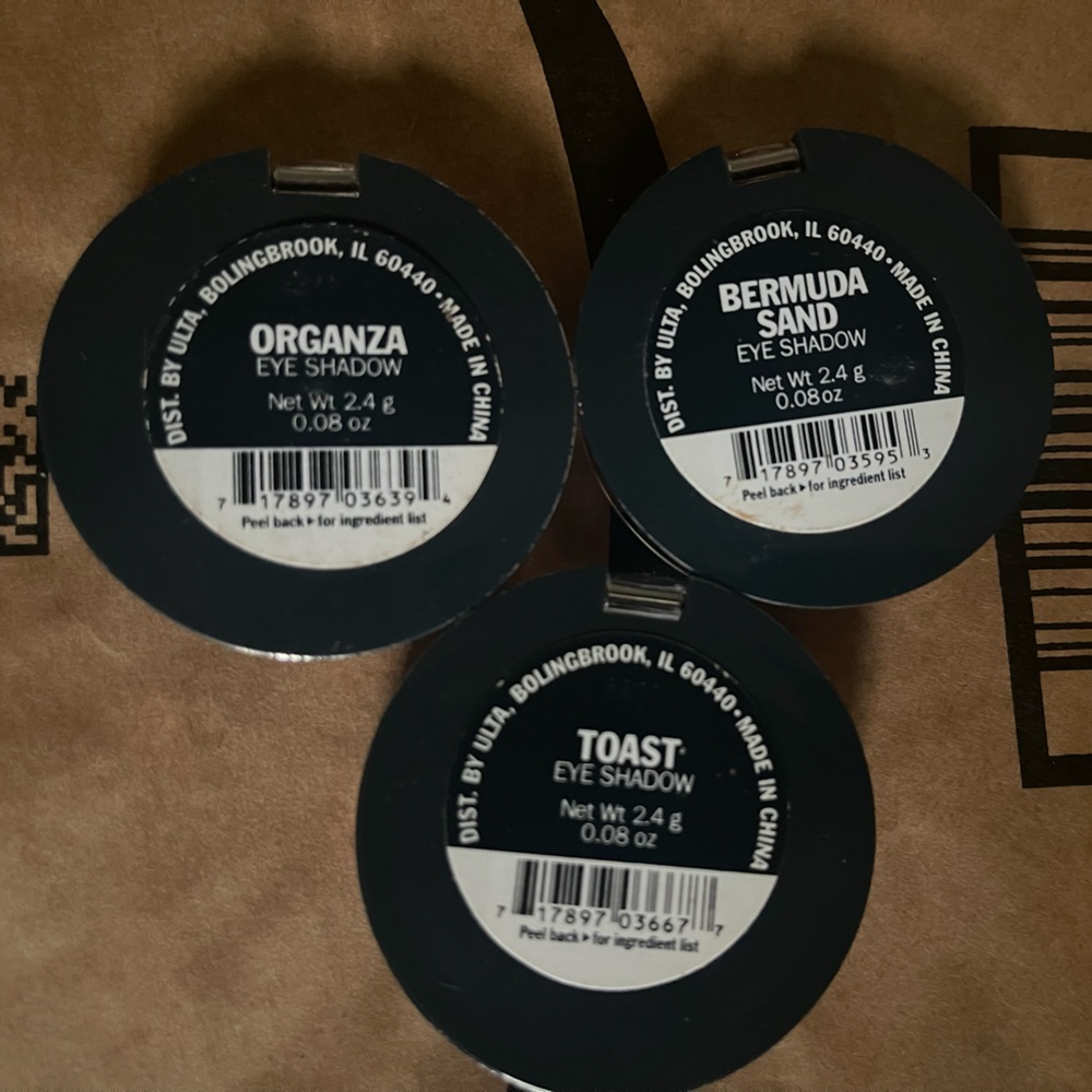 Ulta Beauty Eyeshadow Palettes in 3 Shades - Picture 2 of 8